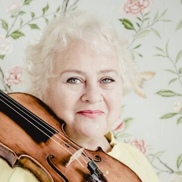 Dora   Schwarzberg, Violino  (Austria)